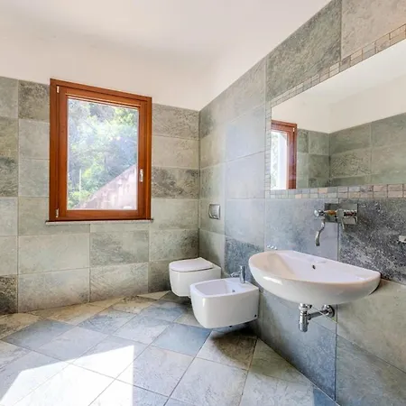 Casa Manes - Goelba *